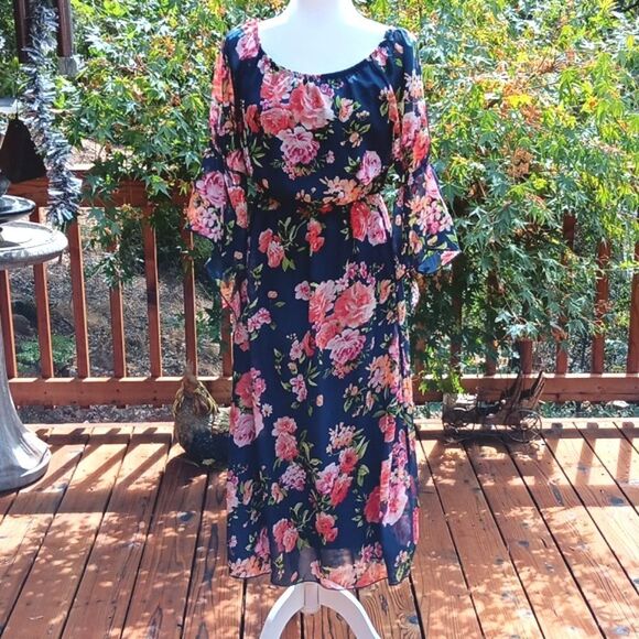 Espresso Dark Floral On/Off Shoulder Dress Cottagecore Coastal Cowgirl - Picture 2 of 12
